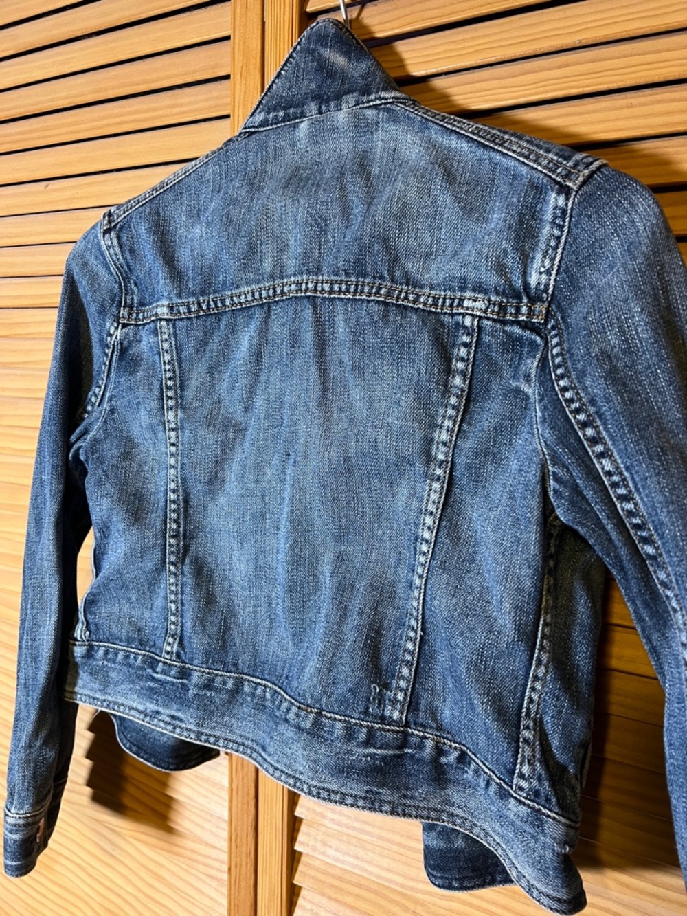Express Distressed Cropped Jean Jacket, size S - Picture 6 of 16